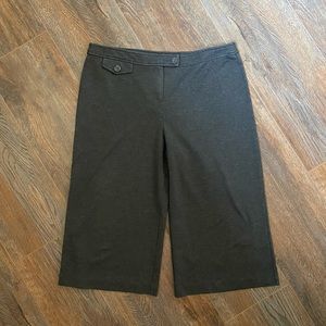 NY&Co charcoal gray knit capri pants